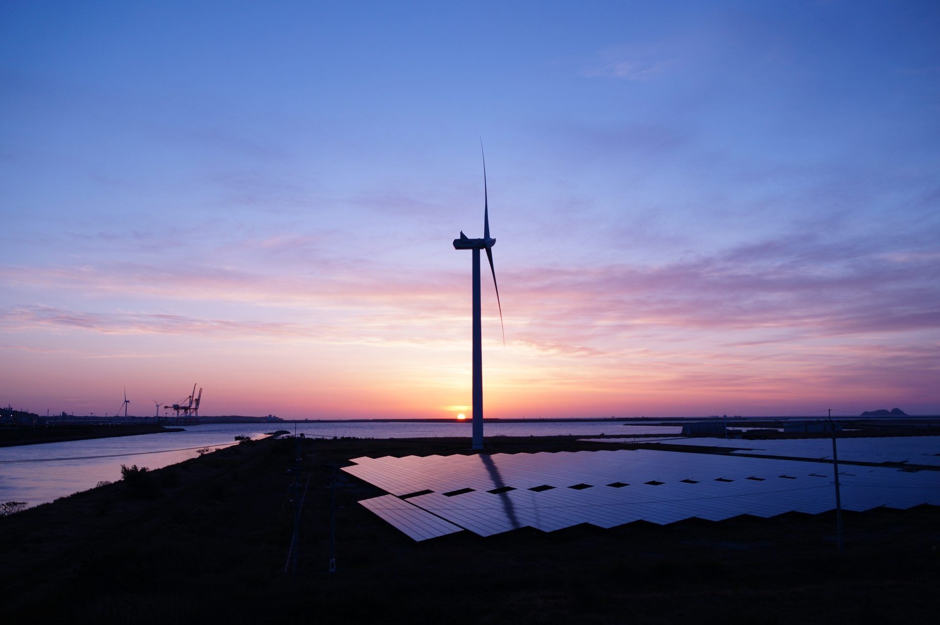 再生可能エネルギー　太陽光・風力　資源ドットネット