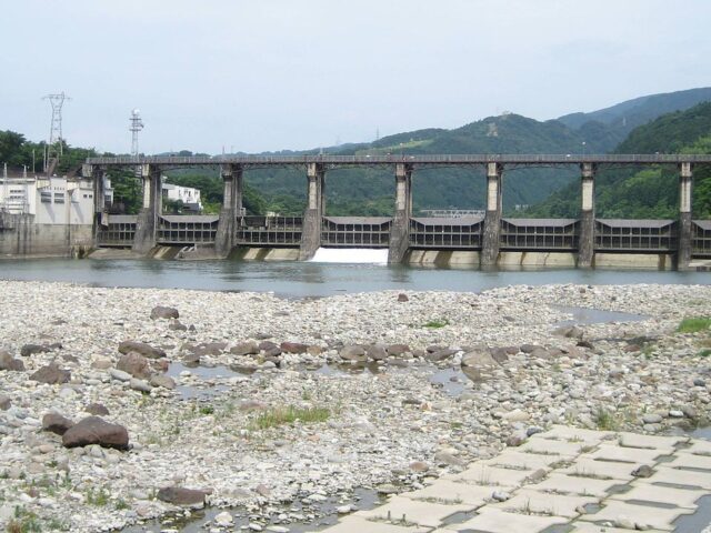 神通川第三左岸発電所【富山県】神三ダム