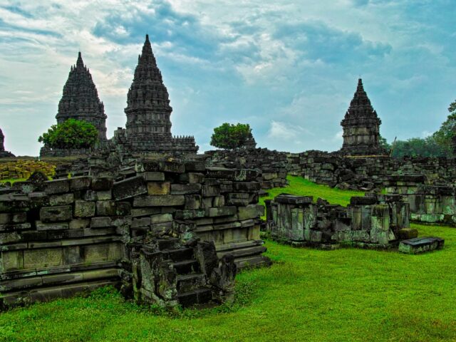 ブランバナン寺院群