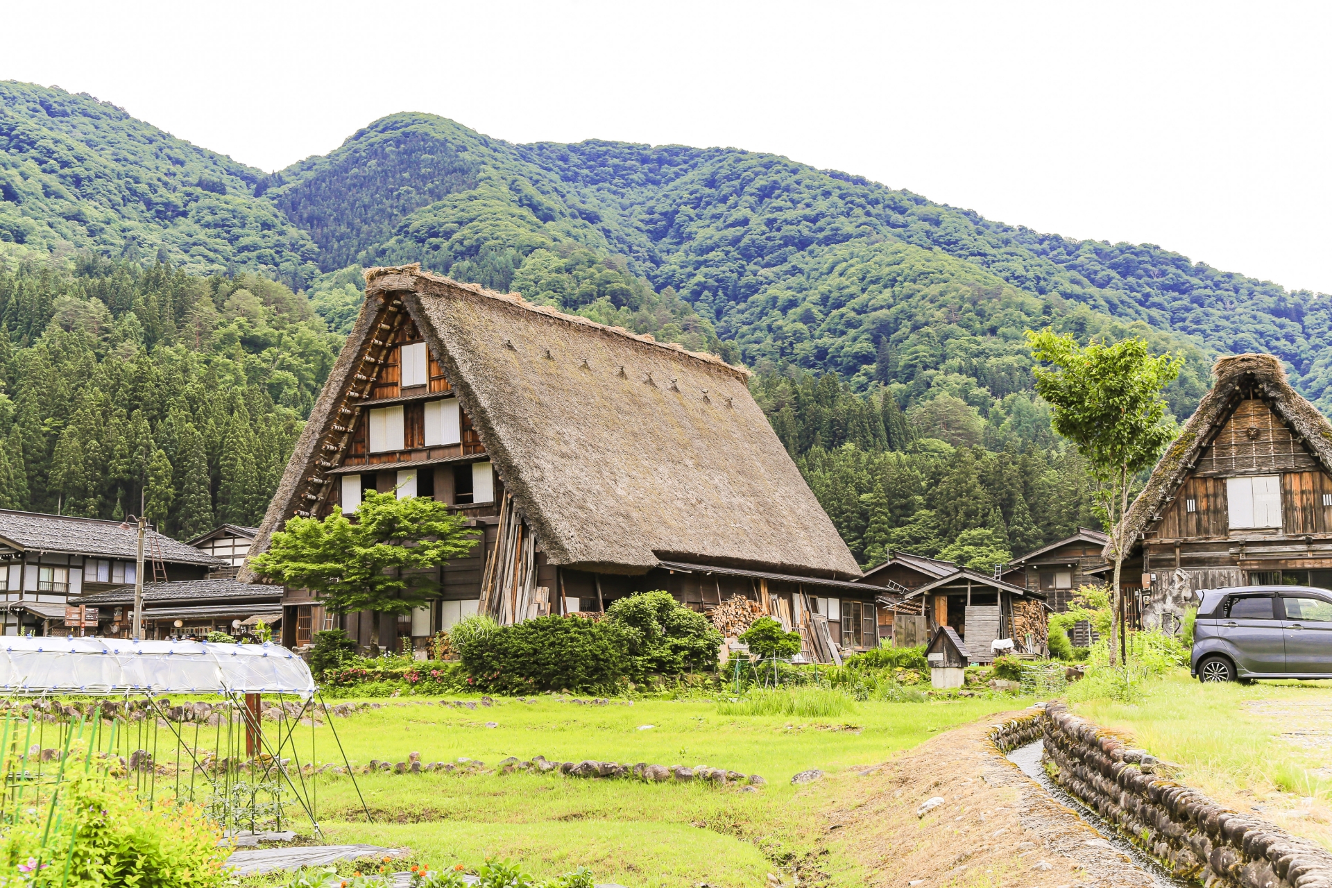 白川郷・五箇山の合掌造り集落 - 資源ドットネット SHIGEN.NET