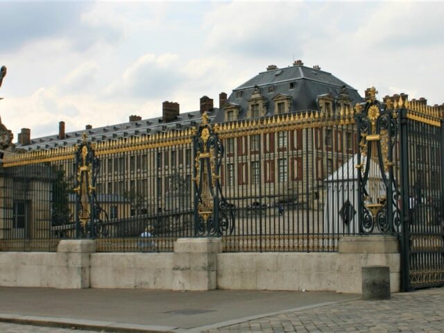 ヴェルサイユ宮殿と庭園