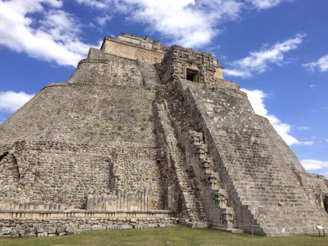 ウシュマルの古代都市