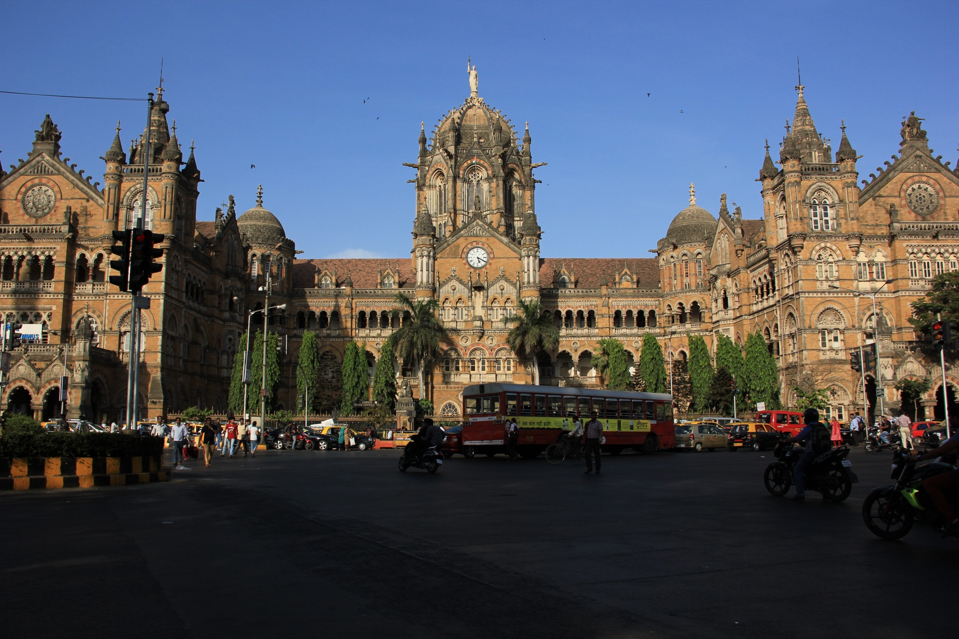 ムンバイのヴィクトリアン・ゴシックとアール・デコの遺産群
