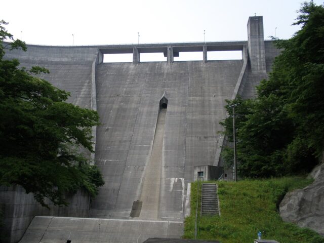 高瀬川ダム管理用発電所【岡山県】高瀬川ダム